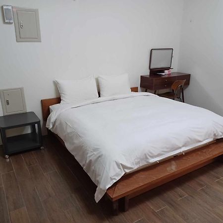 舟津食旅 Mooring B&B 禁菸民宿 訂房請詳閱住宿須知 مدينة هوالين المظهر الخارجي الصورة